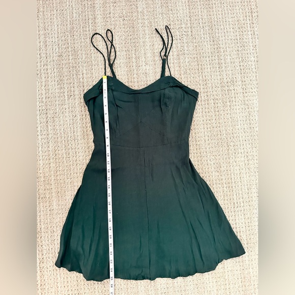 #90 Women’s kimchi Blue adjustable strap green mini dress in Size XXS. - Picture 5 of 7
